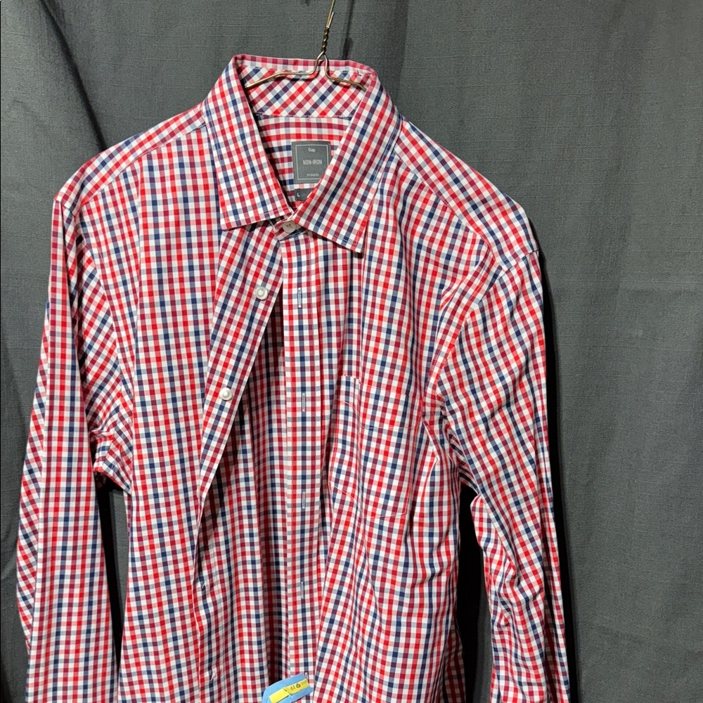 GAP Red and Blue Checkered Button Down Shirt